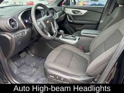 Used 2022 Chevrolet Blazer LT FWD image 17