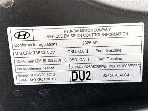 Certified 2025 Hyundai Elantra SEL FWD image 35