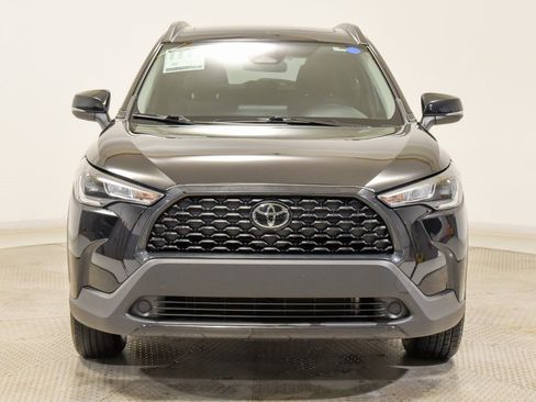 Used 2023 Toyota Corolla Cross LE image 4