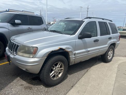 Used 2002 Jeep Grand Cherokee Laredo image 2
