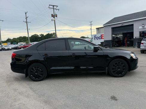 Used 2012 Volkswagen Jetta S FWD image 6
