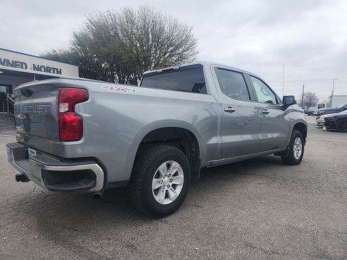 Used 2025 Chevrolet Silverado 1500 LT AWD/4WD image 3