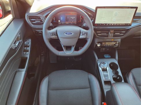 Used 2024 Ford Escape ST-Line w/ Tech Pack #1 AWD/4WD image 12