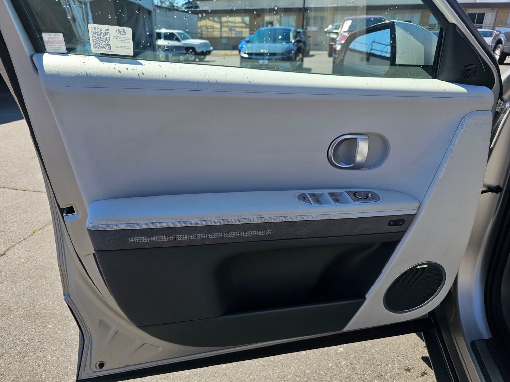 Used 2024 Hyundai Ioniq 5 Limited AWD/4WD image 22