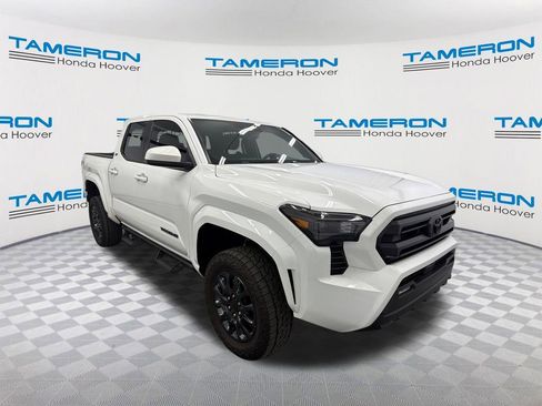 Used 2024 Toyota Tacoma SR5 image 7