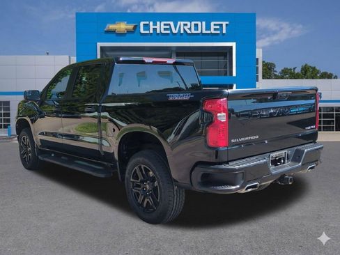 Used 2024 Chevrolet Silverado 1500 Custom Trail Boss AWD/4WD image 4
