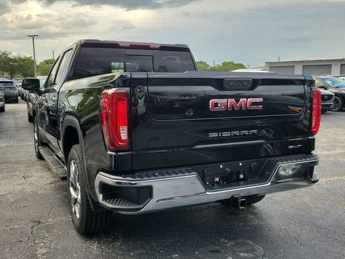 Used 2023 GMC Sierra 1500 SLT w/ SLT Premium Package RWD image 4
