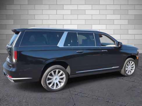 Certified 2022 Cadillac Escalade ESV Premium Luxury Platinum w/ Heavy-Duty Trailer Package image 6