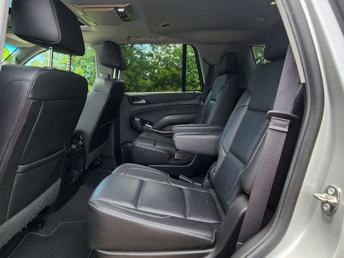 Used 2019 GMC Yukon SLT w/ Premium Edition RWD image 20
