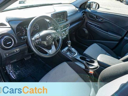Used 2021 Hyundai Kona SE image 17