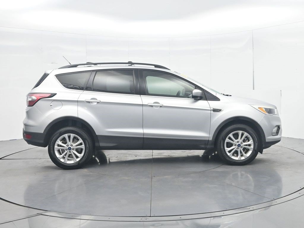 Used 2018 Ford Escape SE AWD/4WD image 4