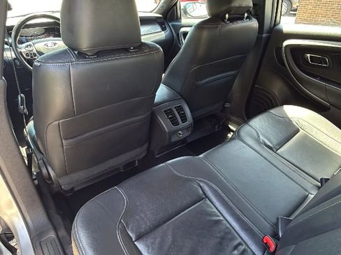 Used 2018 Ford Taurus SEL w/ Equipment Group 201A AWD/4WD image 27