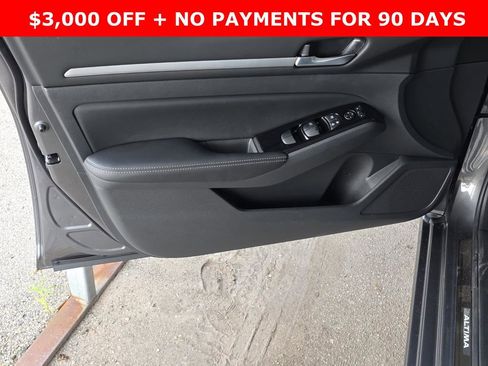 New 2025 Nissan Altima 2.5 SL image 38