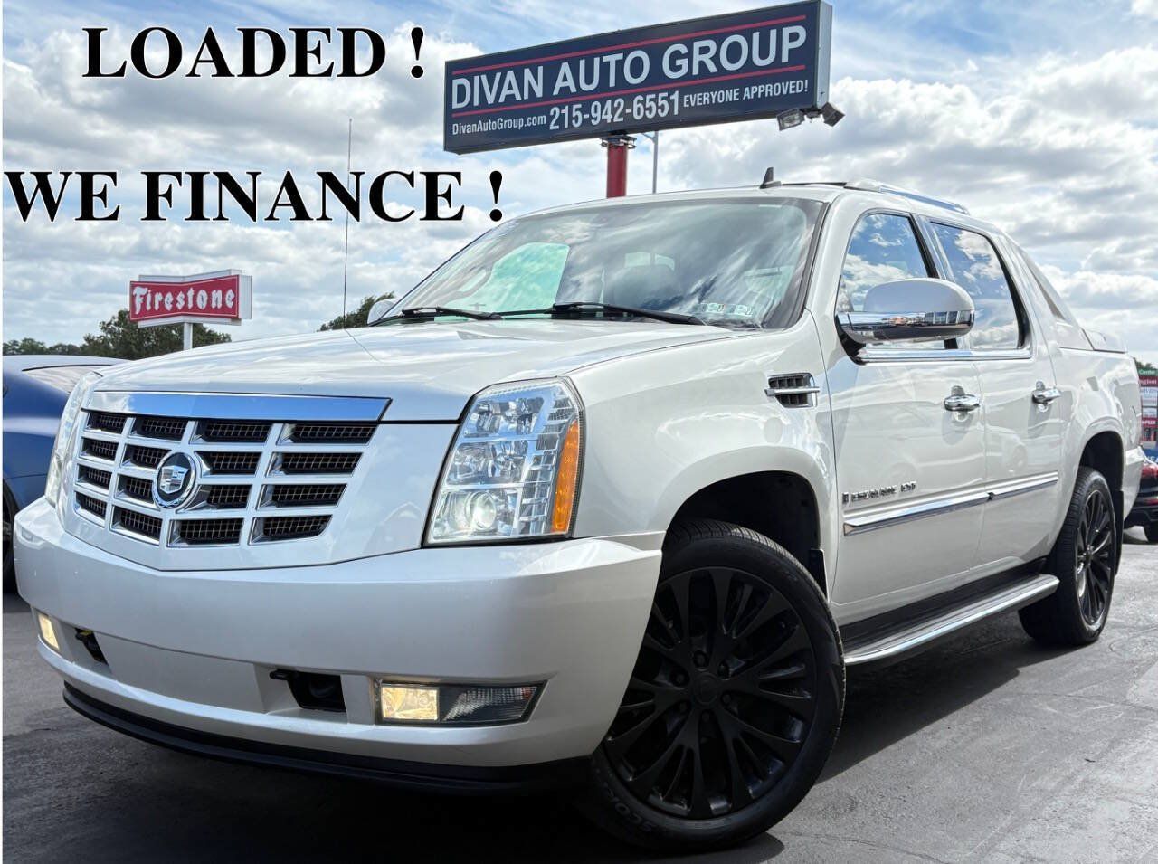 Used 2007 Cadillac Escalade EXT w/ Information Package AWD/4WD image 1