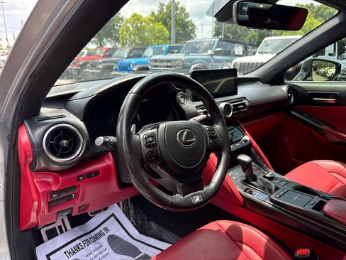 Used 2021 Lexus IS 350 F Sport RWD image 15