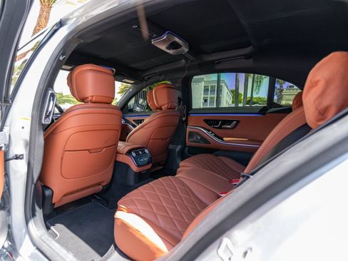 Used 2022 Mercedes-Benz S 580 4MATIC Sedan image 25