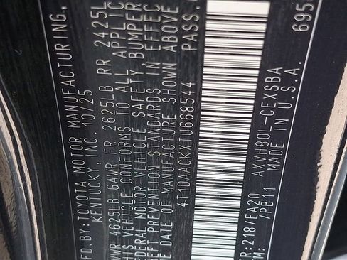 Used 2026 Toyota Camry SE image 29