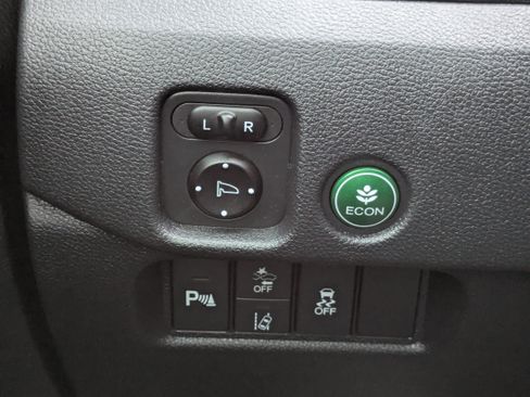 Used 2021 Honda Pilot Touring image 25