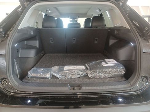 New 2026 Volkswagen Tiguan SE AWD/4WD image 19