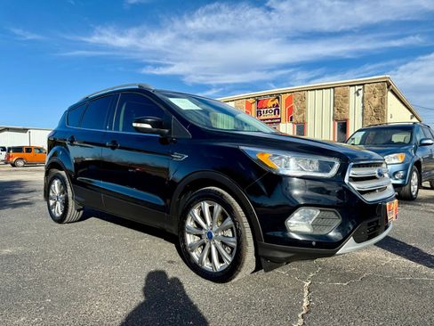 Used 2018 Ford Escape Titanium w/ Ford Safe & Smart Package image 1