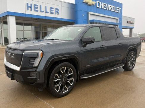 Used 2025 GMC Sierra EV Denali AWD/4WD image 3