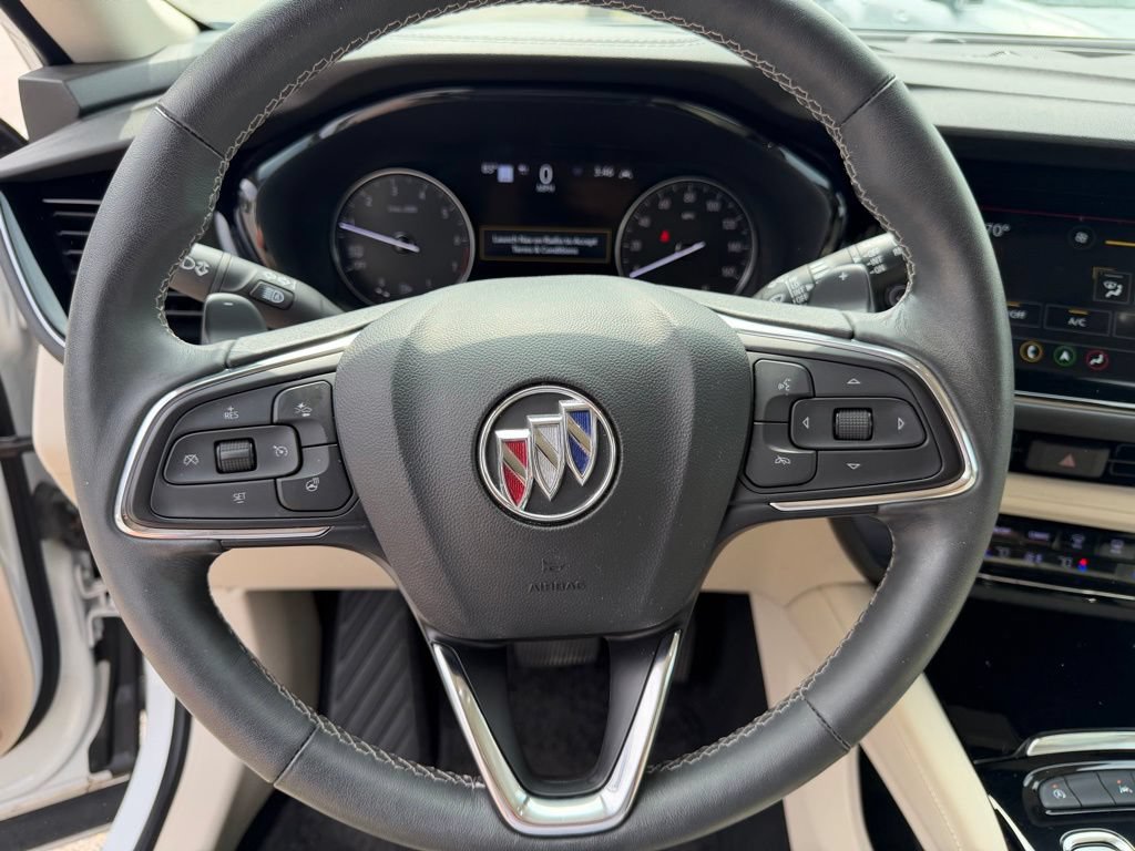 Used 2022 Buick Envision Avenir w/ Technology Package II FWD image 25