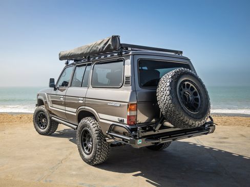 Used 1990 Toyota Land Cruiser AWD/4WD image 9