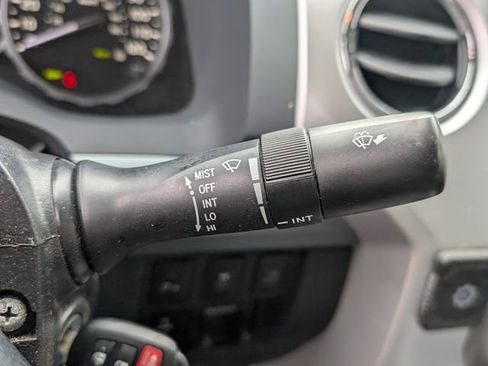 Used 2018 Toyota Tundra Platinum image 33