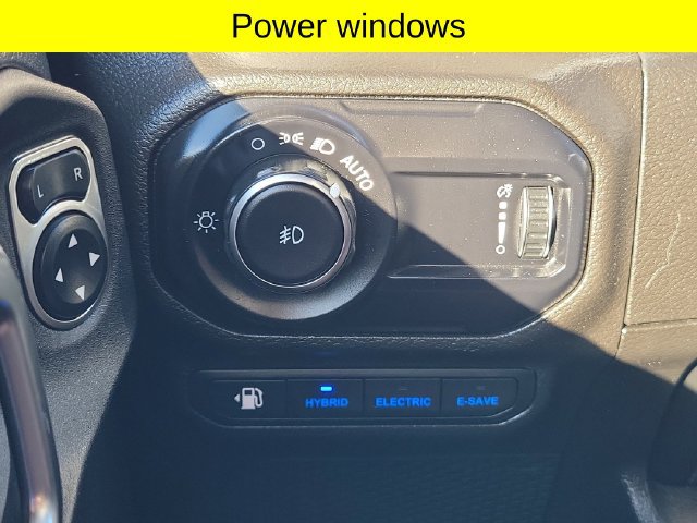 Used 2023 Jeep Wrangler Unlimited Rubicon 4xe AWD/4WD image 20