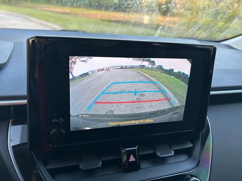 Used 2023 Toyota Corolla LE FWD image 25