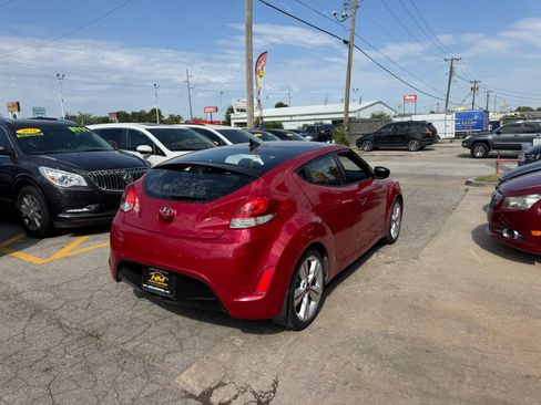 Used 2016 Hyundai Veloster w/ Option Group 02 FWD image 4