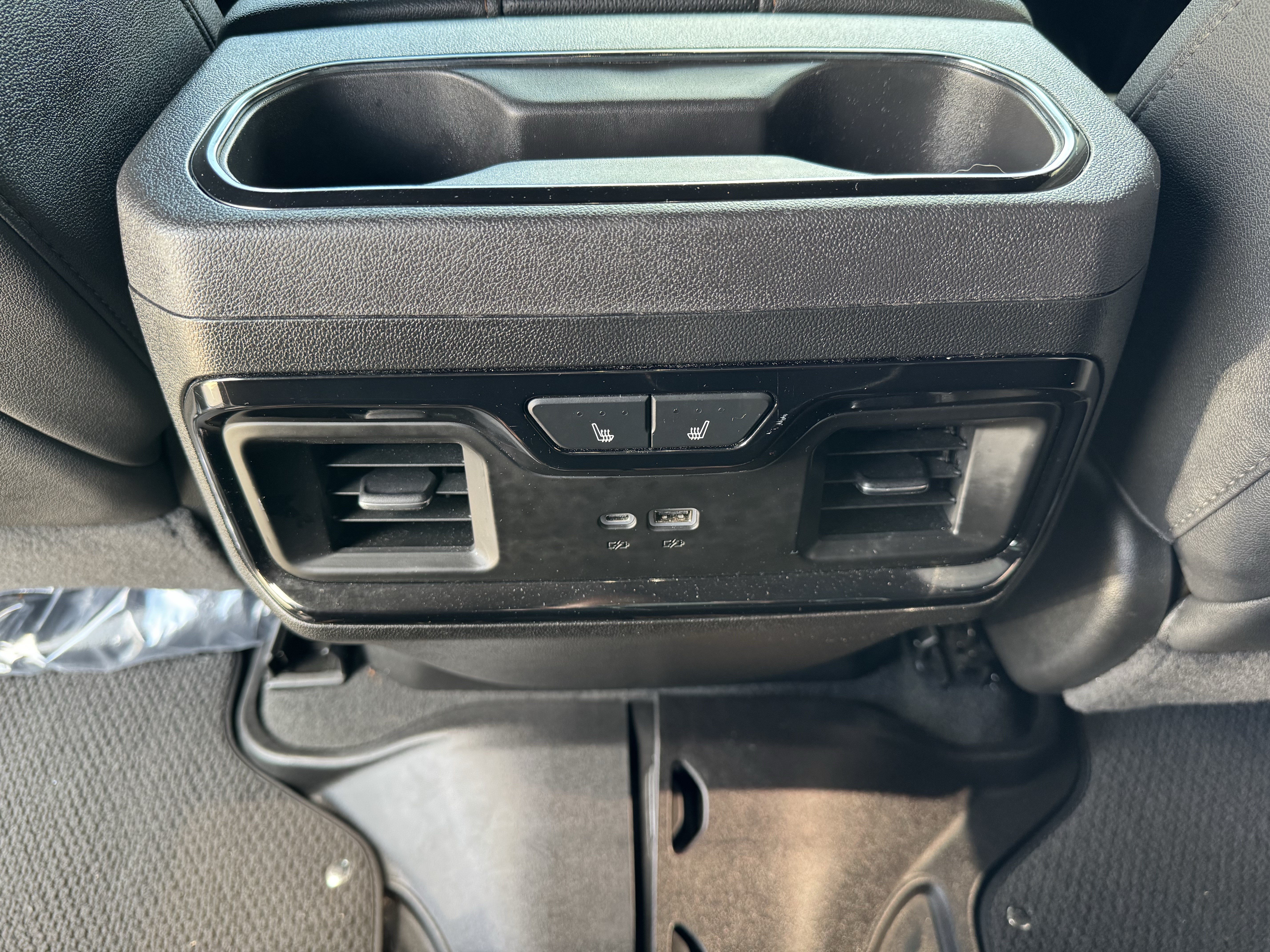 Used 2024 GMC Sierra 2500 AT4 w/ AT4 Premium Plus Package AWD/4WD image 22