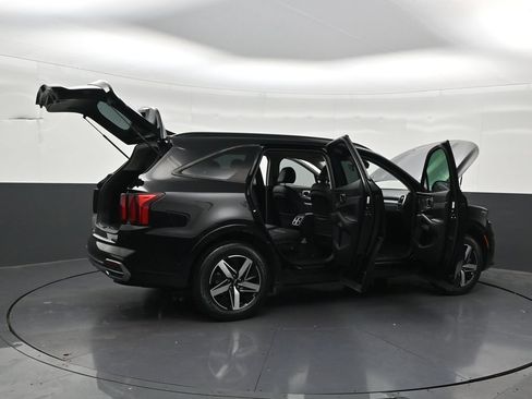 Used 2023 Kia Sorento S w/ Panoramic Sunroof Package FWD image 35