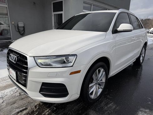 Used 2017 Audi Q3 2.0T Premium w/ Convenience Package image 3