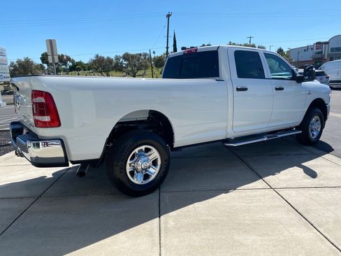 Used 2024 RAM 2500 Tradesman w/ Safety Group image 10