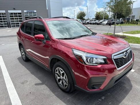 Used 2020 Subaru Forester Premium AWD/4WD image 1
