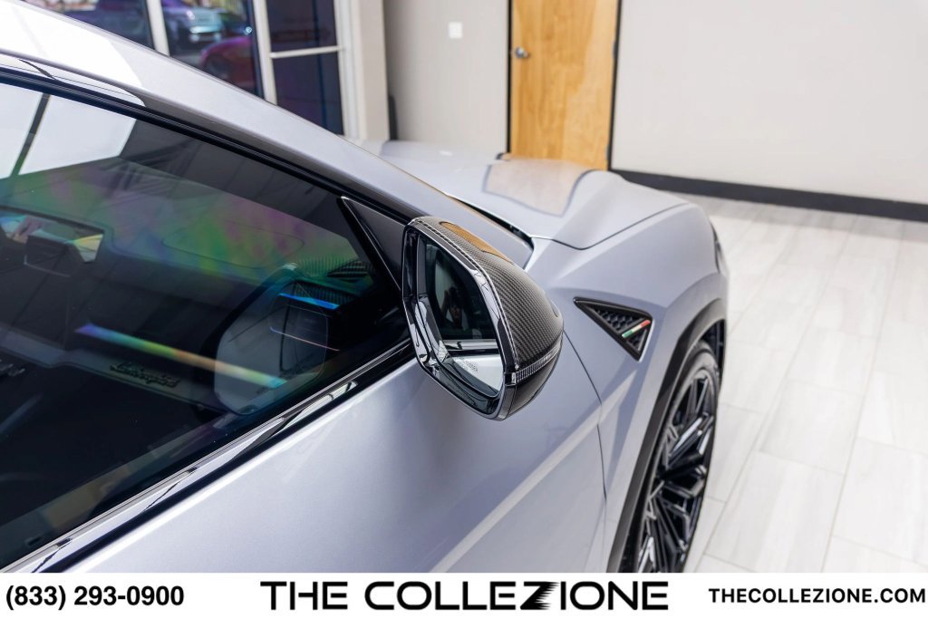 Used 2026 Lamborghini Urus SE AWD/4WD image 39