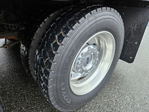 Used 2008 Ford F550 2WD Crew Cab Super Duty image 11