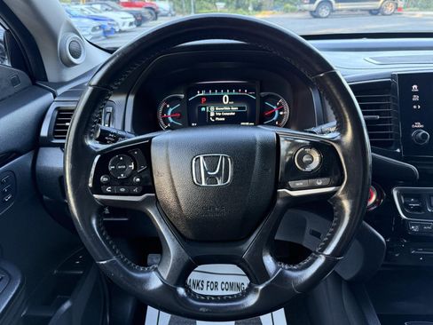 Used 2019 Honda Pilot Touring image 31