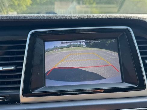 Used 2018 Hyundai Sonata SE FWD image 19