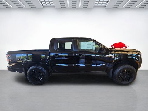 New 2026 Nissan Frontier SV w/ Tow Package AWD/4WD image 3