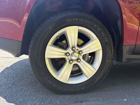 Used 2014 Jeep Compass Latitude AWD/4WD image 8