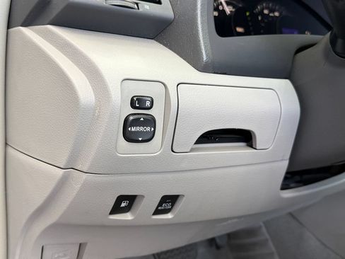 Used 2009 Toyota Camry Hybrid FWD image 20