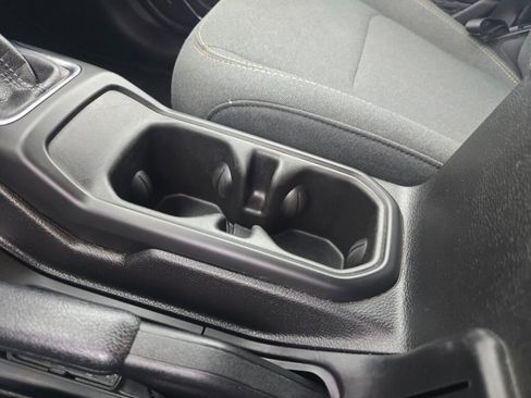 Used 2024 Jeep Wrangler Unlimited image 25