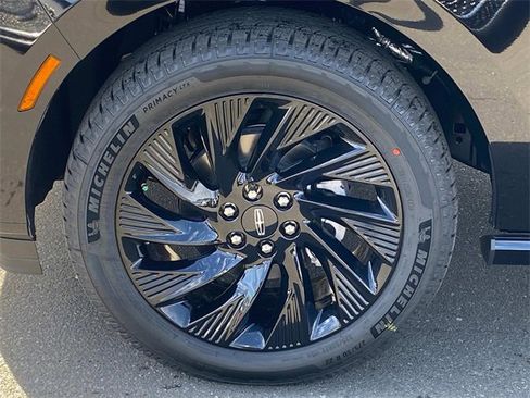 New 2026 Lincoln Navigator Reserve w/ Jet Appearance Package image 5