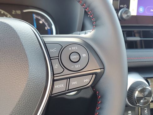 New 2025 Toyota RAV4 SE image 27