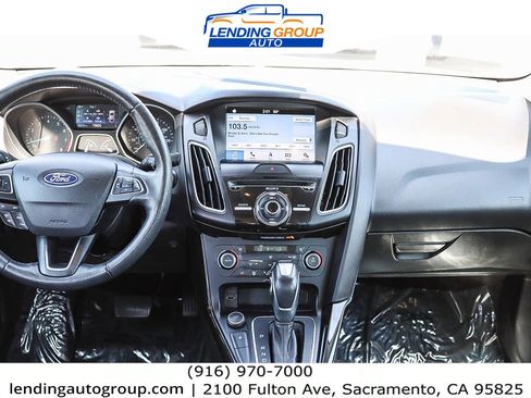 Used 2017 Ford Focus Titanium w/ Titanium Technology Package image 11