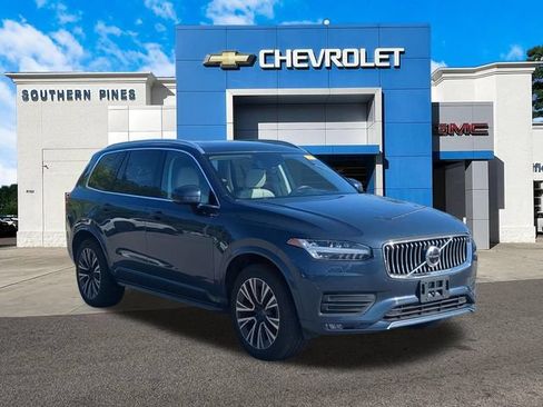 Used 2021 Volvo XC90 T5 Momentum w/ Protection Package Premier FWD image 1