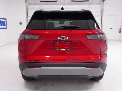 New 2026 Chevrolet Equinox LT w/ Midnight Edition FWD image 6