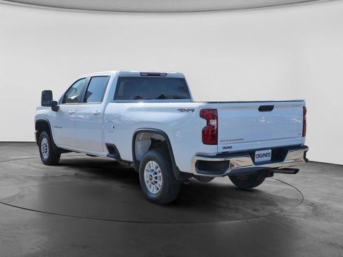 Used 2025 Chevrolet Silverado 2500 LT w/ Convenience Package AWD/4WD image 8